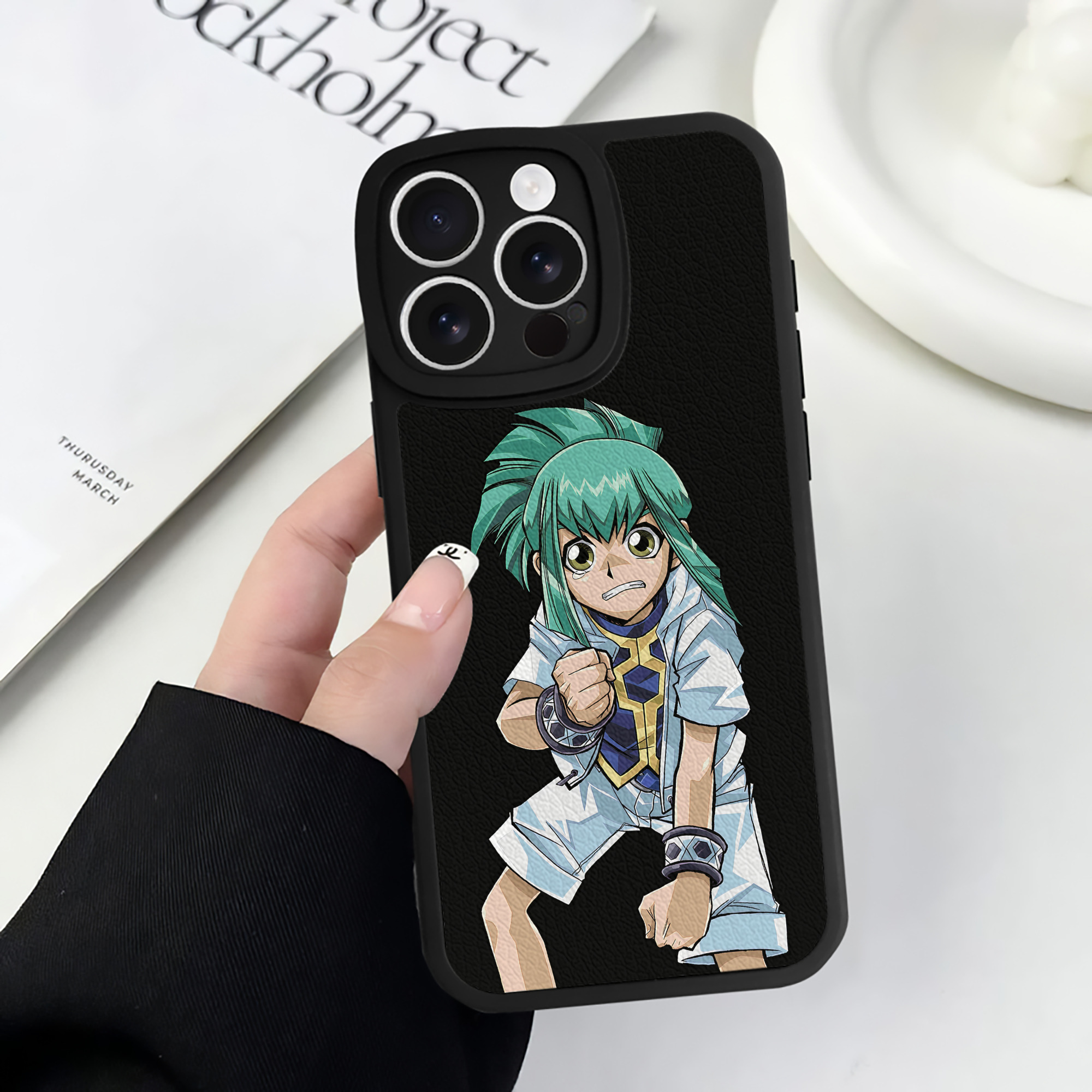 遊☆戯☆王 Yu-Gi-Oh! 【iPhone 16シリーズ対応】シリコンスマホケース（レザー調） 材質：シリコン